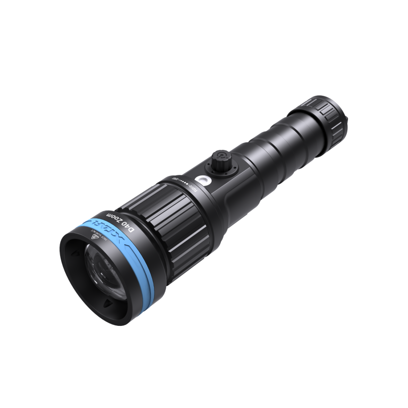Torche Xtar D40 ZOOM 1600 Adjustable Beam Dive Light Rechargeable